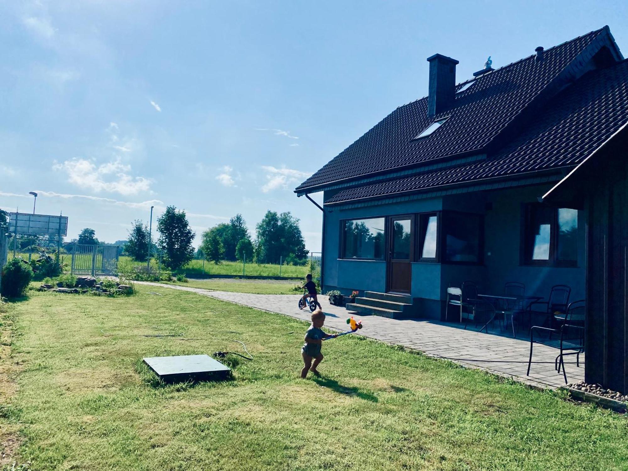 Dom Wczasowy U Marci Tymien Exteriör bild